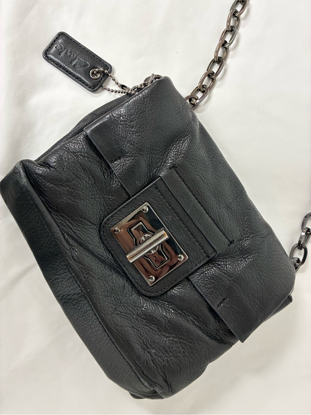 Clark’s black leather crossbody purse silver chain strap turn lock bag